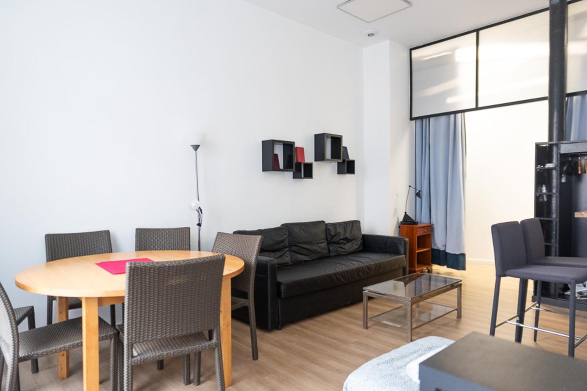 Appartement Comfortable 49 M In The Heart Of
